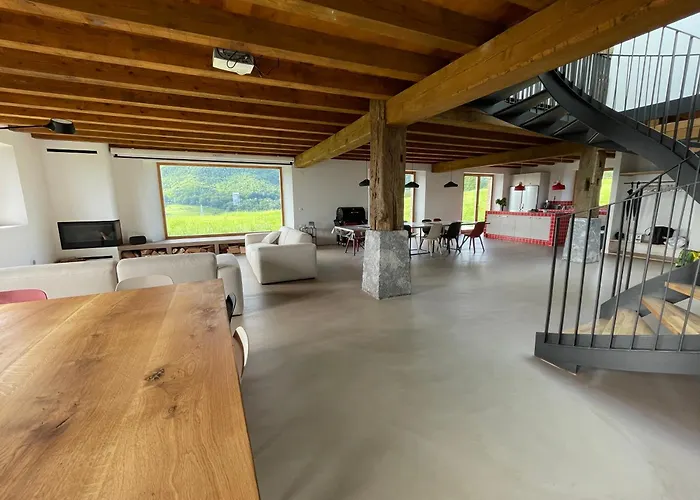 Caserio Bizkar * Aia