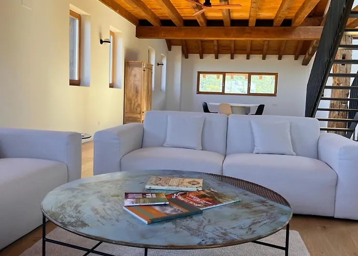 Caserio Bizkar * Aia